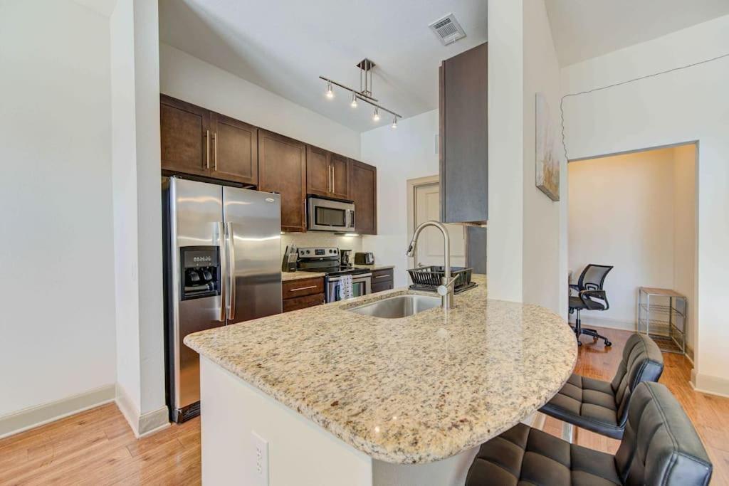 Cozy Apt Nrg Pool,Wi-Fi, Free Parking, Petsok! Houston Exteriér fotografie
